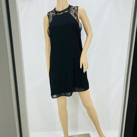 Anthropologie Dresses & Skirts - Anthropologie Pins and Needles Black Dress